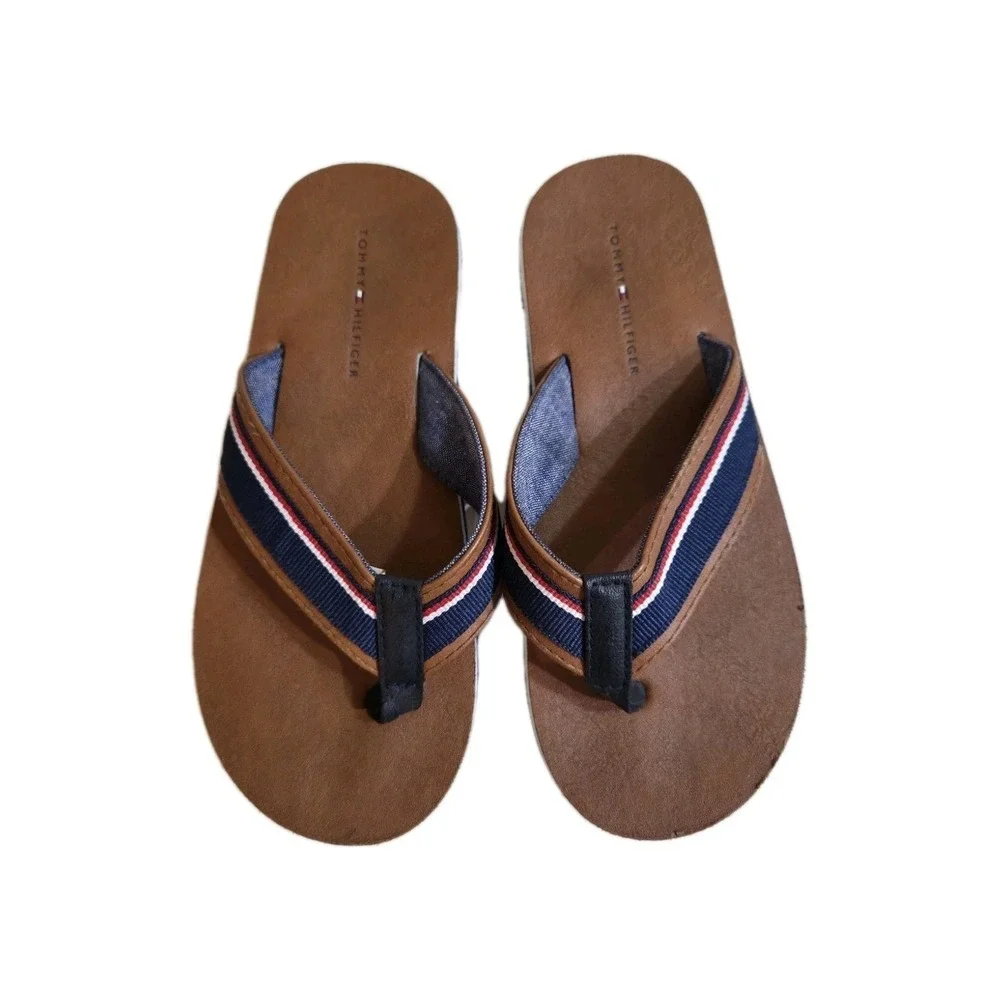 TOMMY HILFIGER Benjamin Thong Flip Flop Sandal. Cognac/Blue. Youth US Size 13.